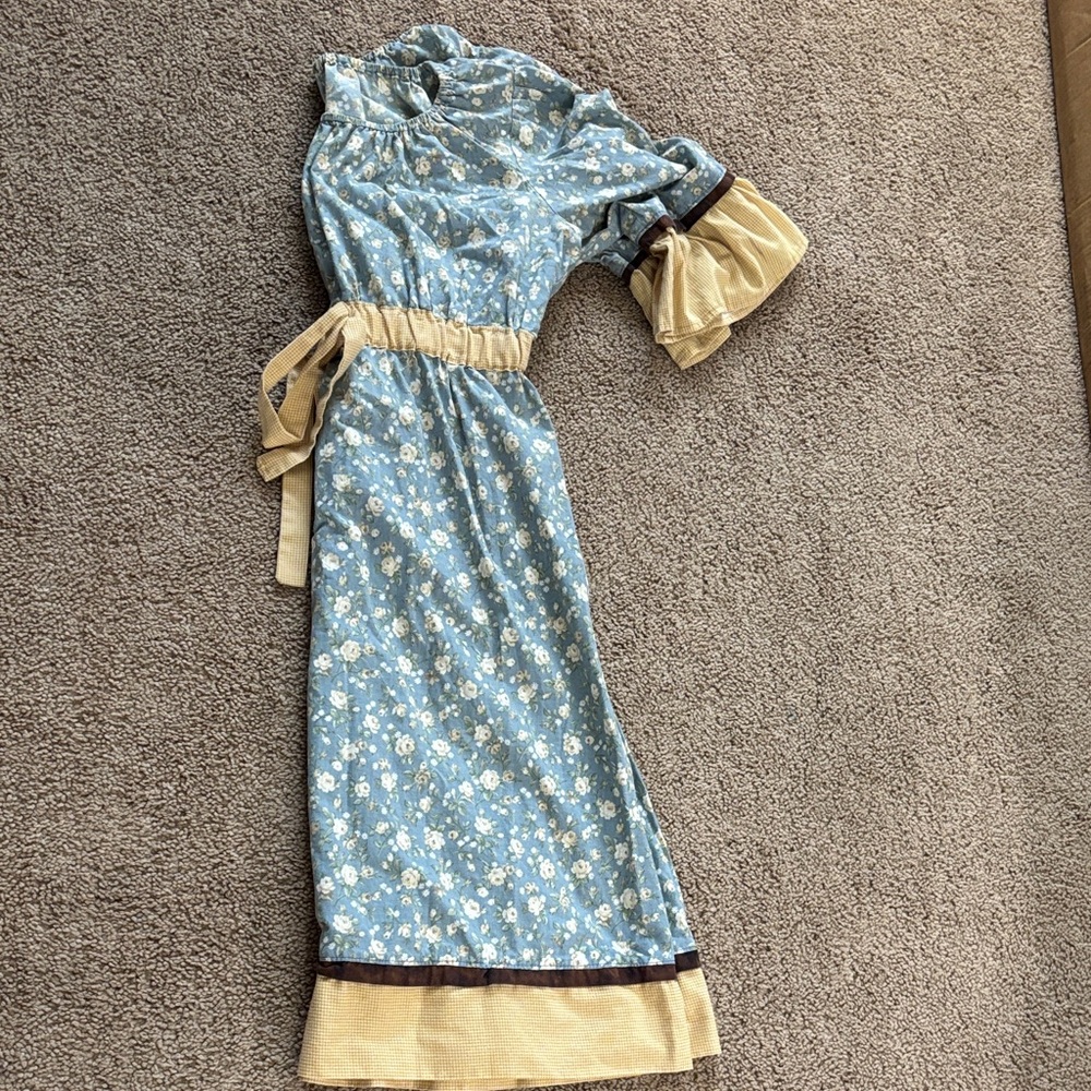 Vintage Square Dancing Dress. Blue Floral Dress with yellow gingham Trim - Picture 6 of 6